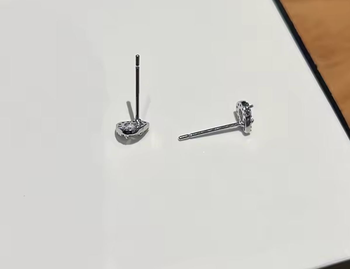 Shiny 925 Sterling Silver Teardrop Stud Earrings with Full Zircon